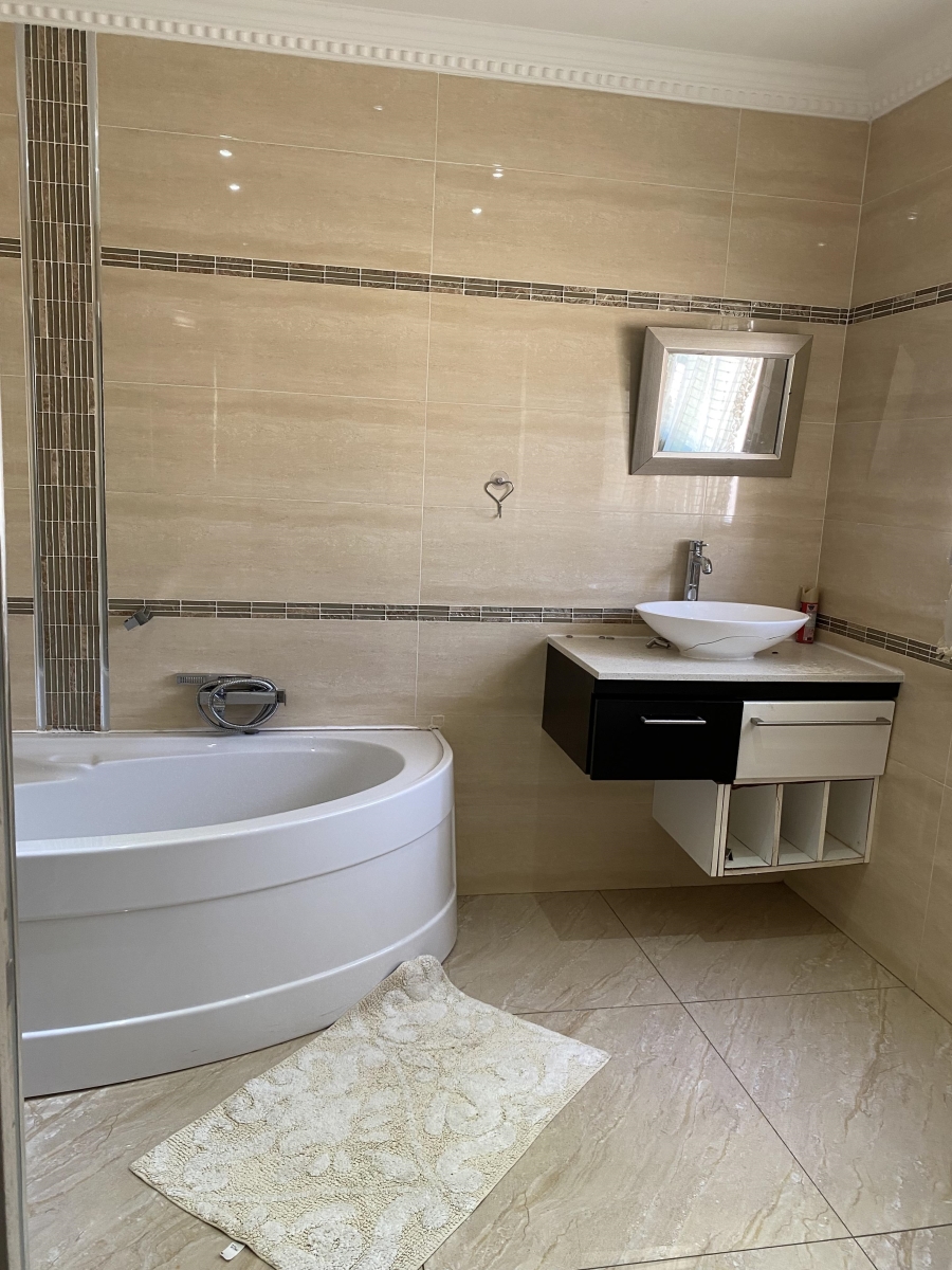 4 Bedroom Property for Sale in Xanadu Eco Park North West